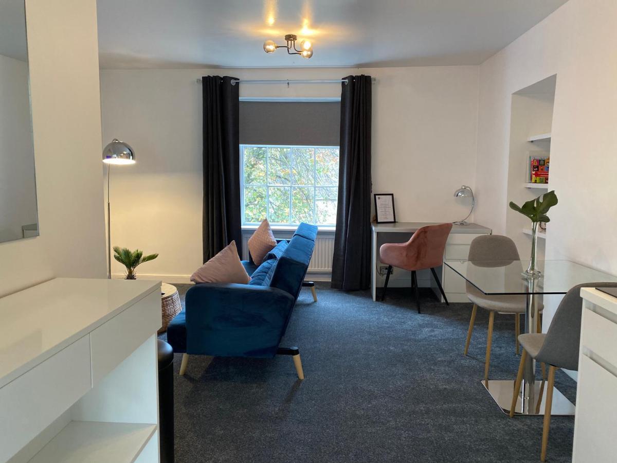 Sun Street Aparthotel Ланкастер Экстерьер фото
