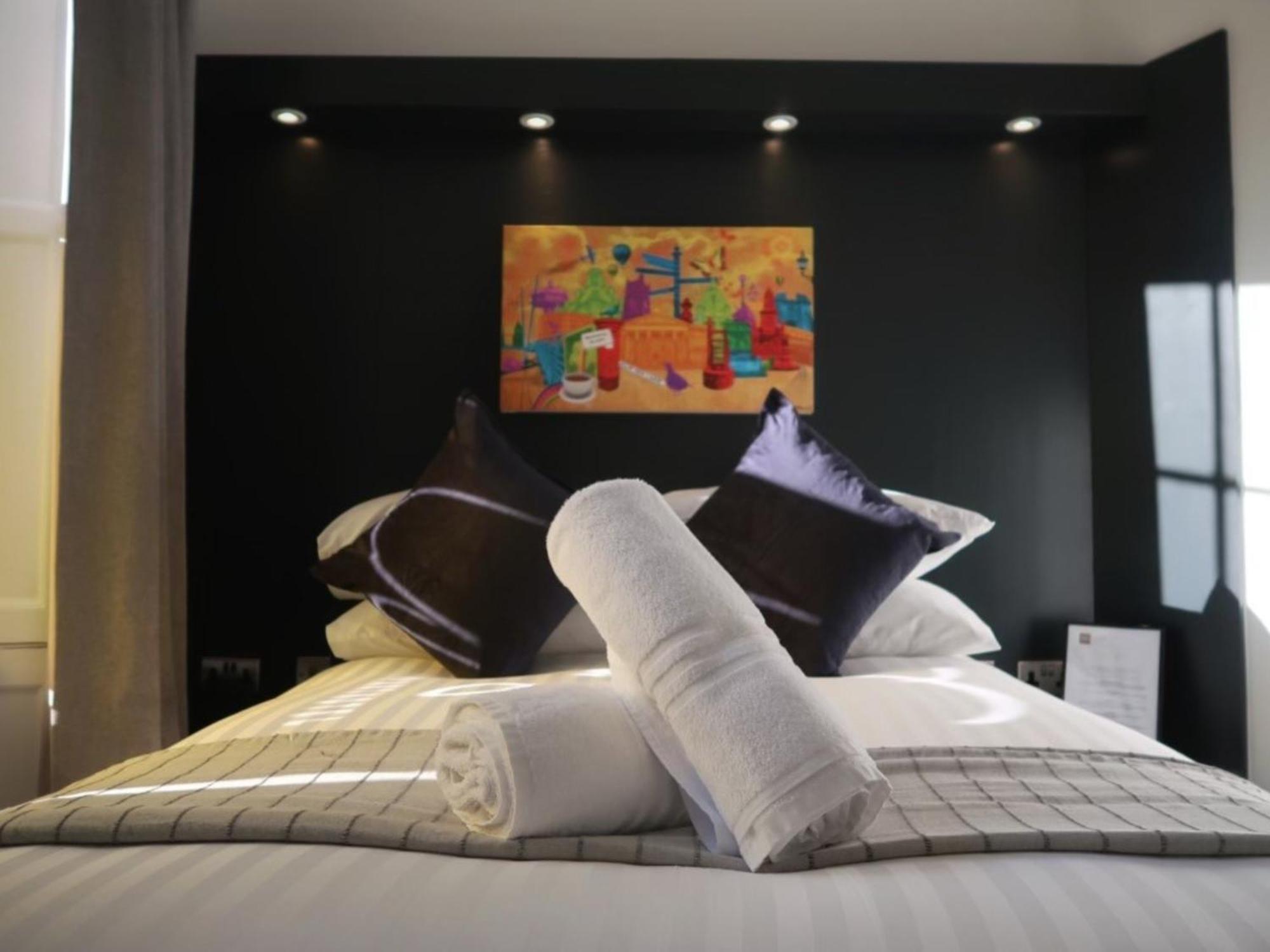 Sun Street Aparthotel Ланкастер Экстерьер фото